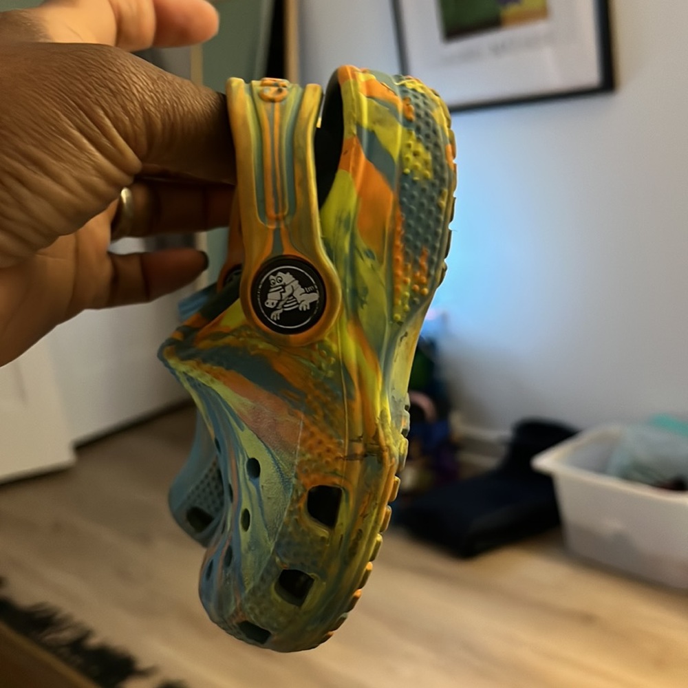 Colorful crocs - Picture 3 of 5